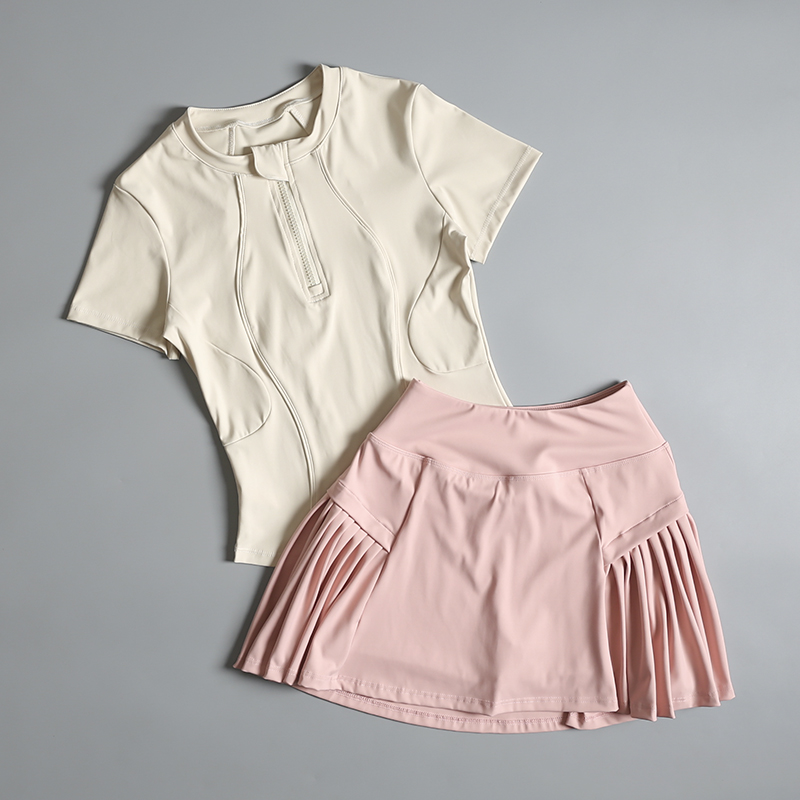 Running sports suit for women  - Badminton Vs Tennis 评论和价格